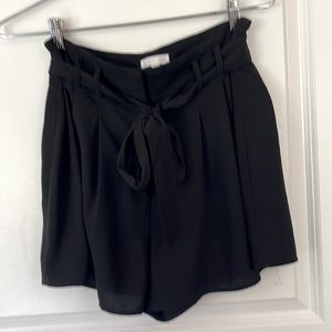Leith high waisted tie front flowy shorts 16 in long from top , waist 28 in